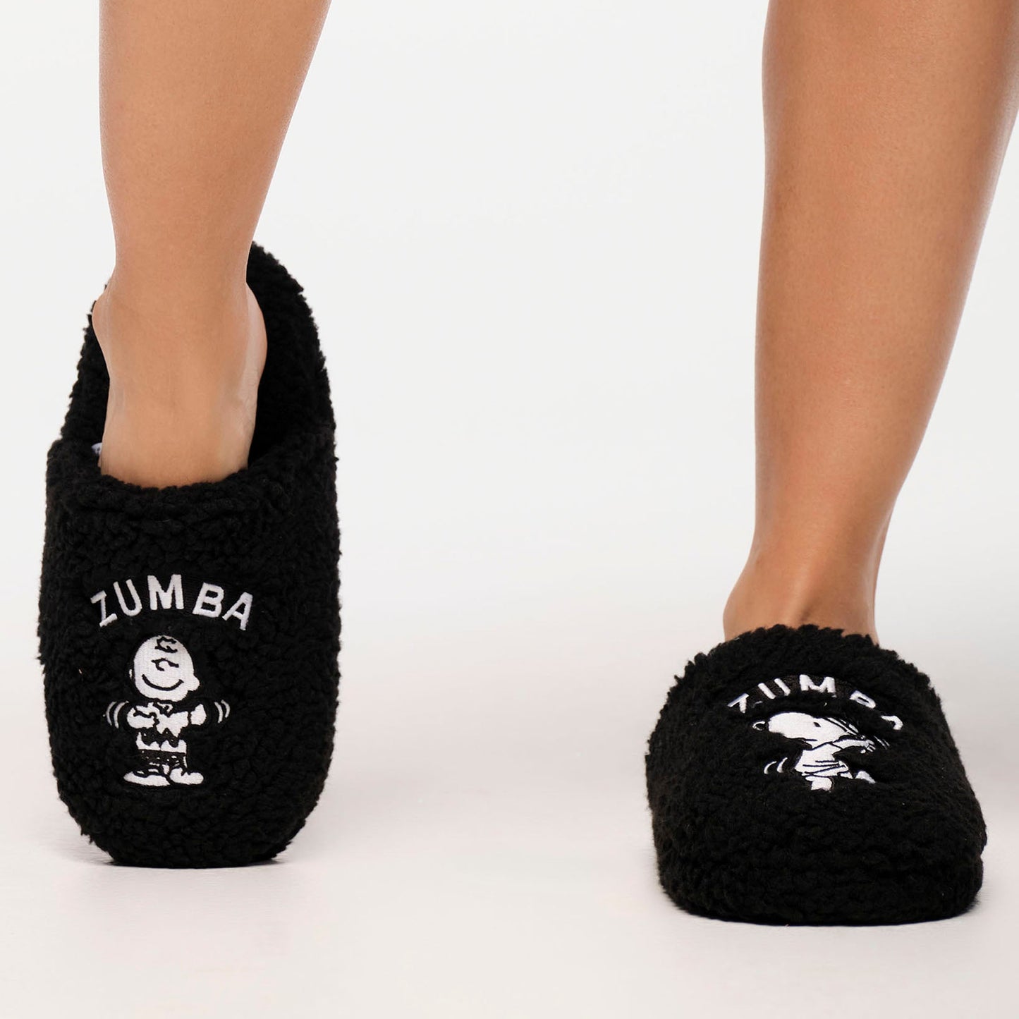 Zumba X Peanuts Slippers